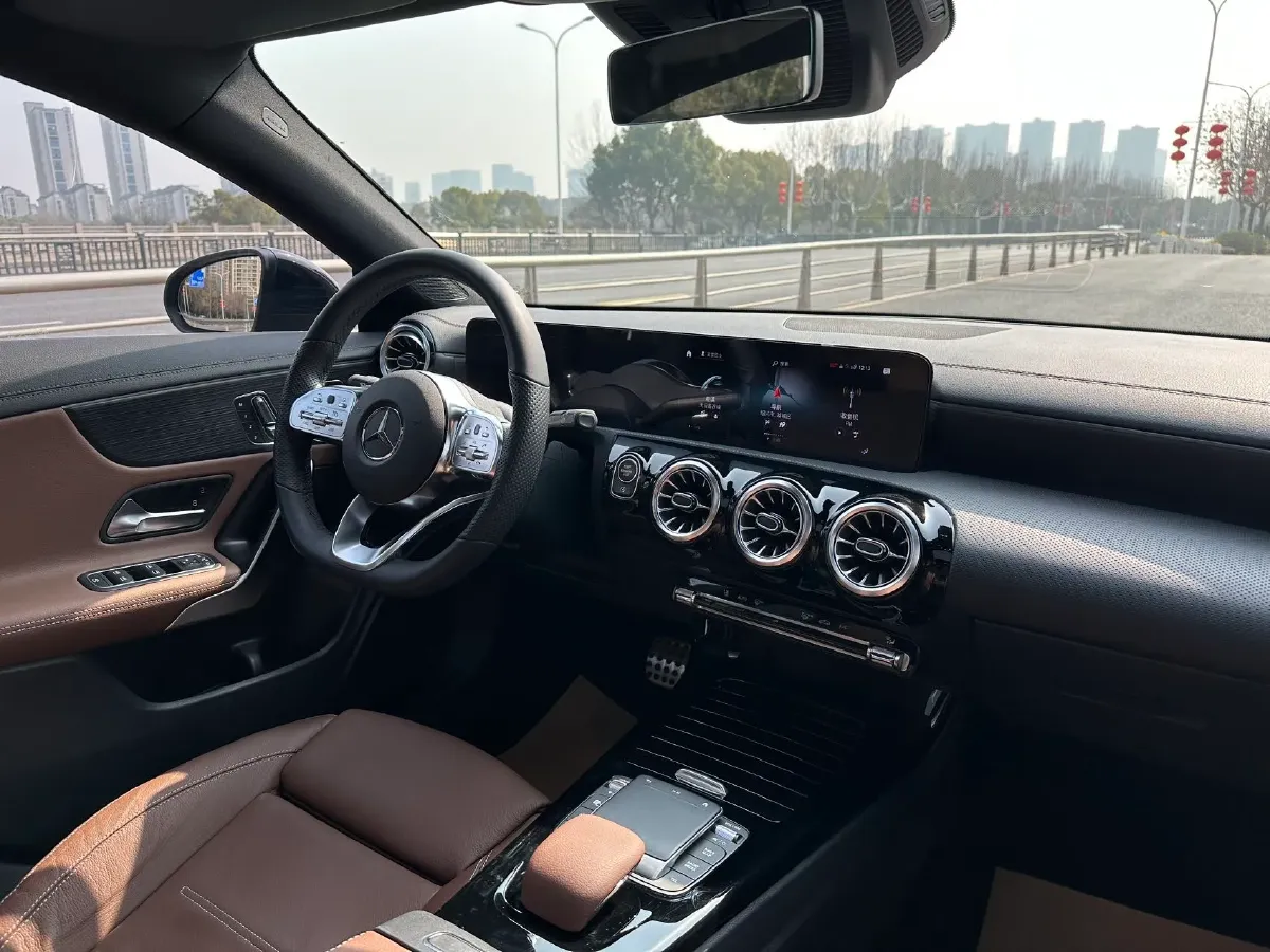 2022 Mercedes-Benz CLA Class 2.0T 224HP L4 7DCT,autocango,china used car exporter,china ev exporter,chinese used car exporter,chinese used ev exporter