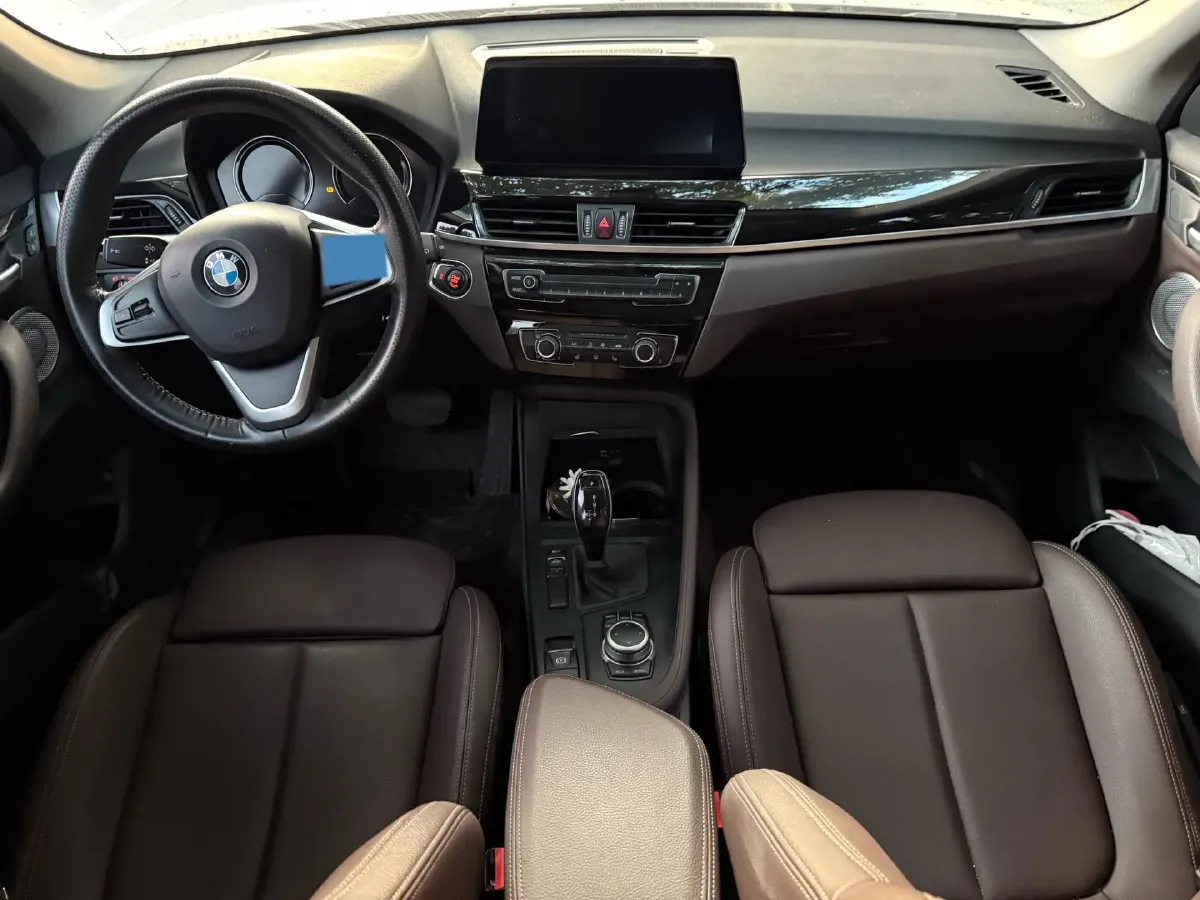 2021 BMW X1 1.5T 140HP L3 7DCT,autocango,china used car exporter,china ev exporter,chinese used car exporter,chinese used ev exporter