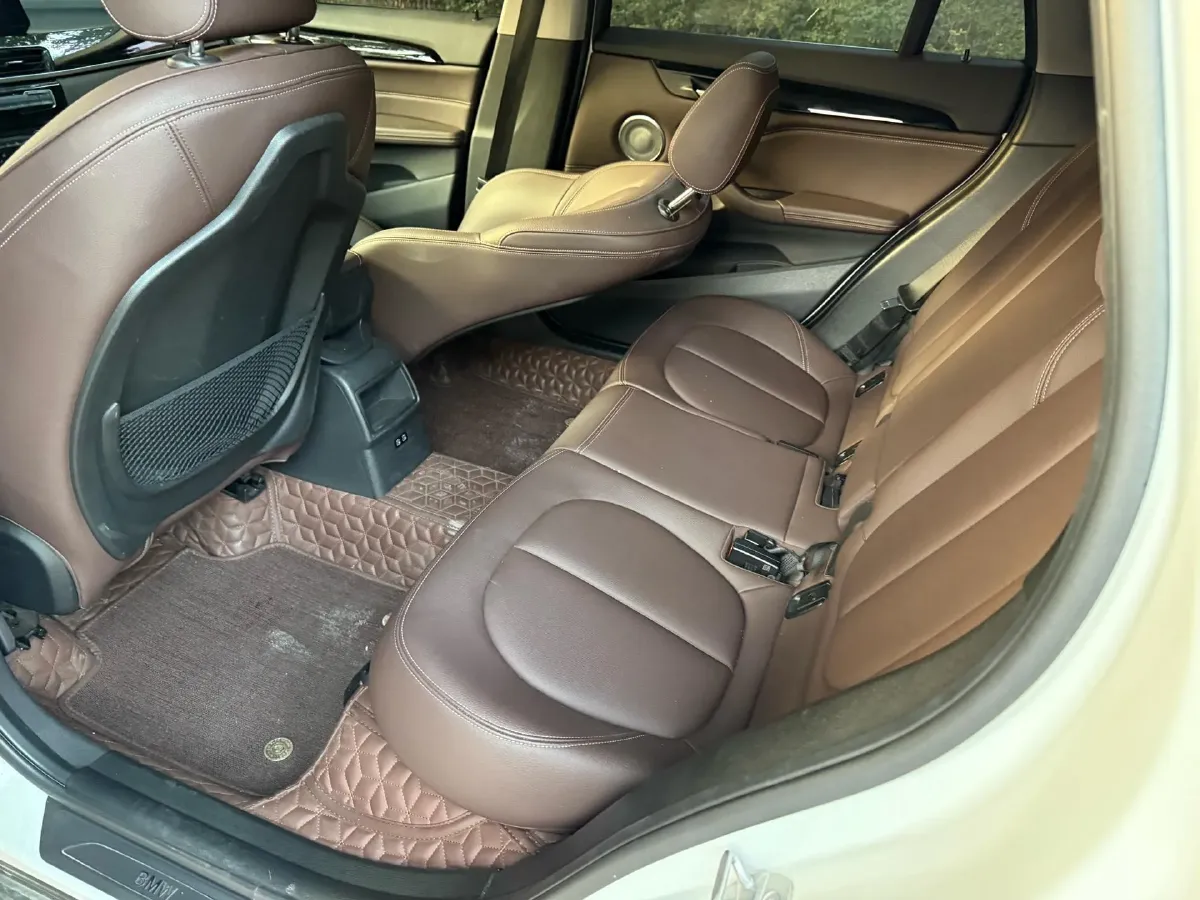 2021 BMW X1 1.5T 140HP L3 7DCT,autocango,china used car exporter,china ev exporter,chinese used car exporter,chinese used ev exporter