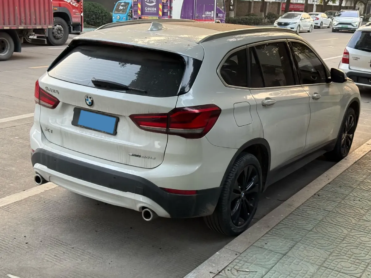 2021 BMW X1 1.5T 140HP L3 7DCT,autocango,china used car exporter,china ev exporter,chinese used car exporter,chinese used ev exporter