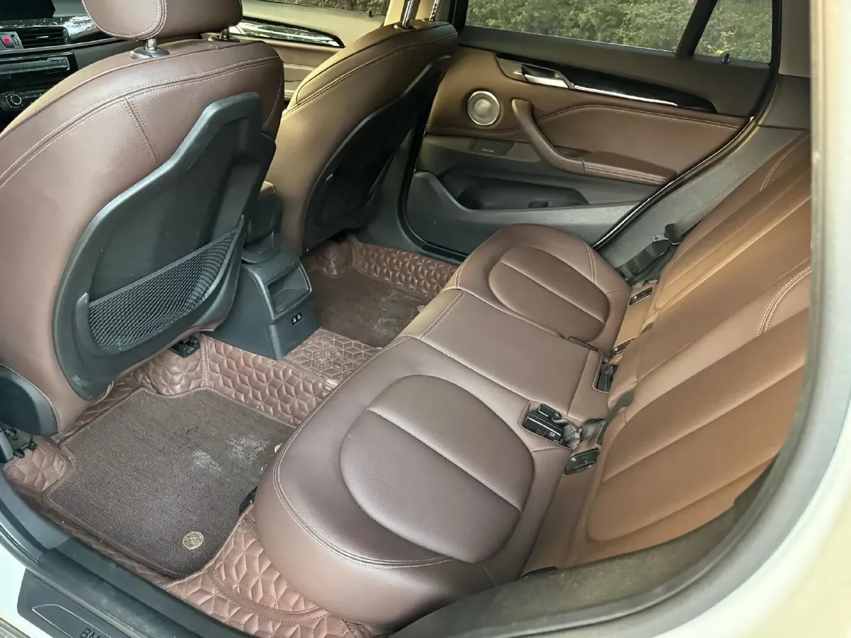 2021 BMW X1 1.5T 140HP L3 7DCT,autocango,china used car exporter,china ev exporter,chinese used car exporter,chinese used ev exporter