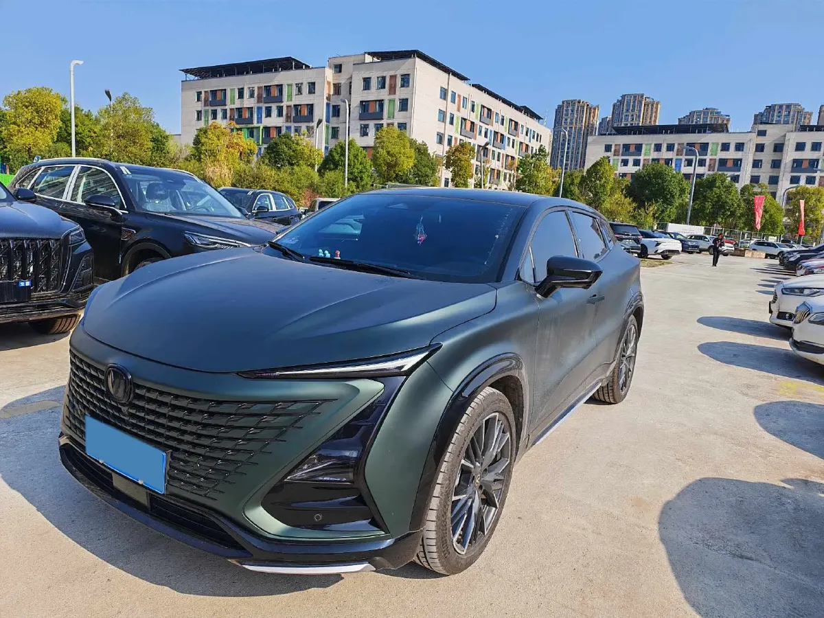 2023 ChangAn UNI-T 1.5T 188HP L4 7DCT,autocango,china used car exporter,china ev exporter,chinese used car exporter,chinese used ev exporter