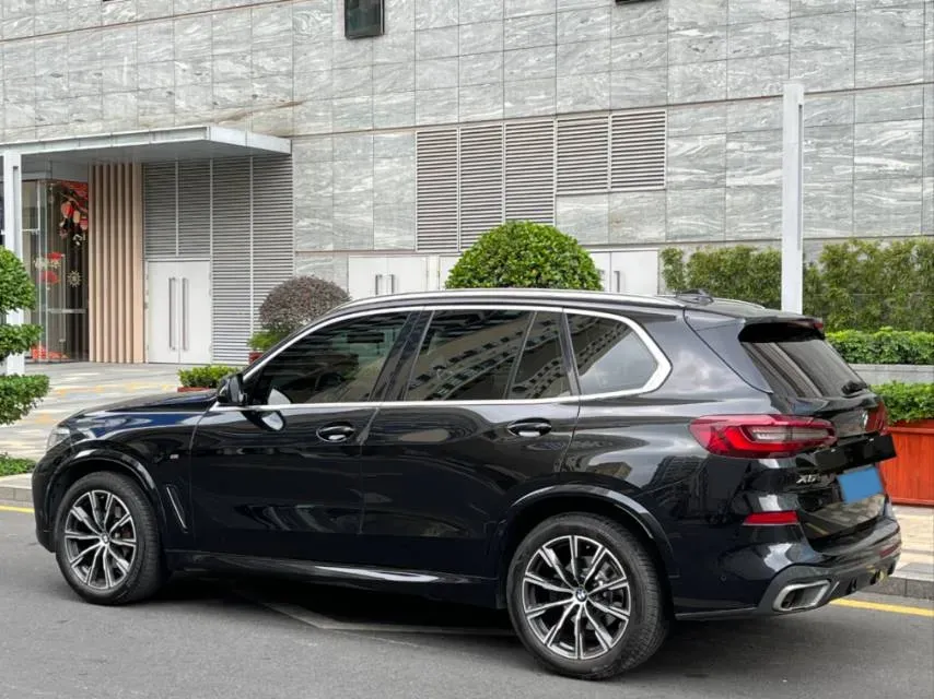 2021 BMW X5 2.0T 265HP L4 8AT,autocango,china used car exporter,china ev exporter,chinese used car exporter,chinese used ev exporter
