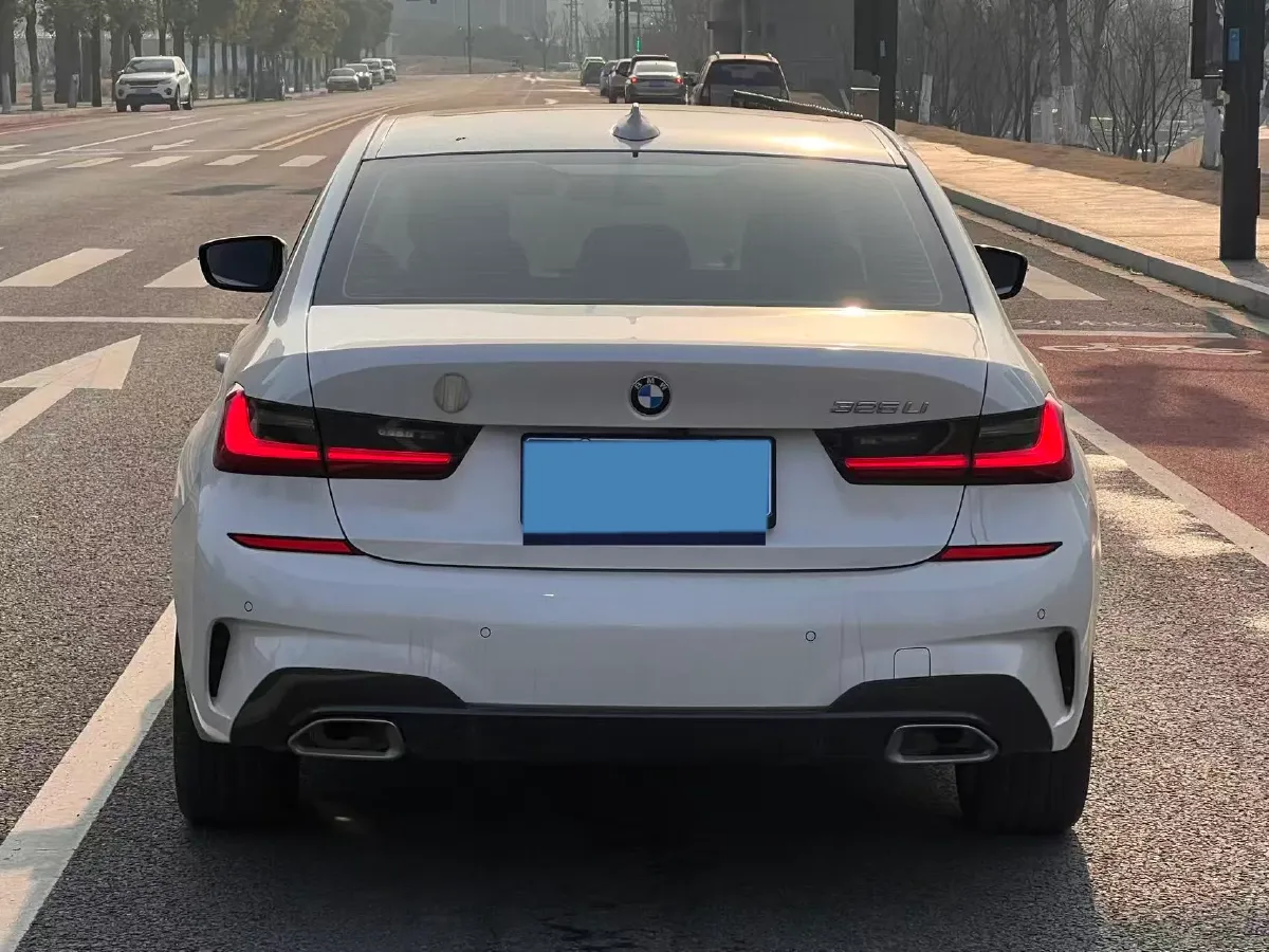 2022 BMW 3 Series 2.0T 184HP L4 8AT,autocango,china used car exporter,china ev exporter,chinese used car exporter,chinese used ev exporter