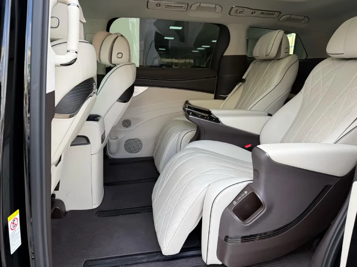 2024 Denza D9 1.5T 139HP L4 E-CVT PHEV 40KWH,autocango,china used car exporter,china ev exporter,chinese used car exporter,chinese used ev exporter