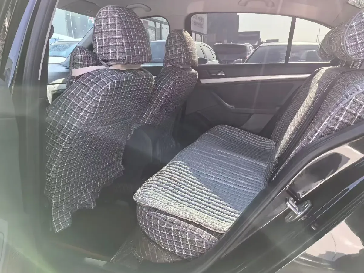 2017 Volkswagen Lavida 1.6L 110HP L4 6AT,autocango,china used car exporter,china ev exporter,chinese used car exporter,chinese used ev exporter