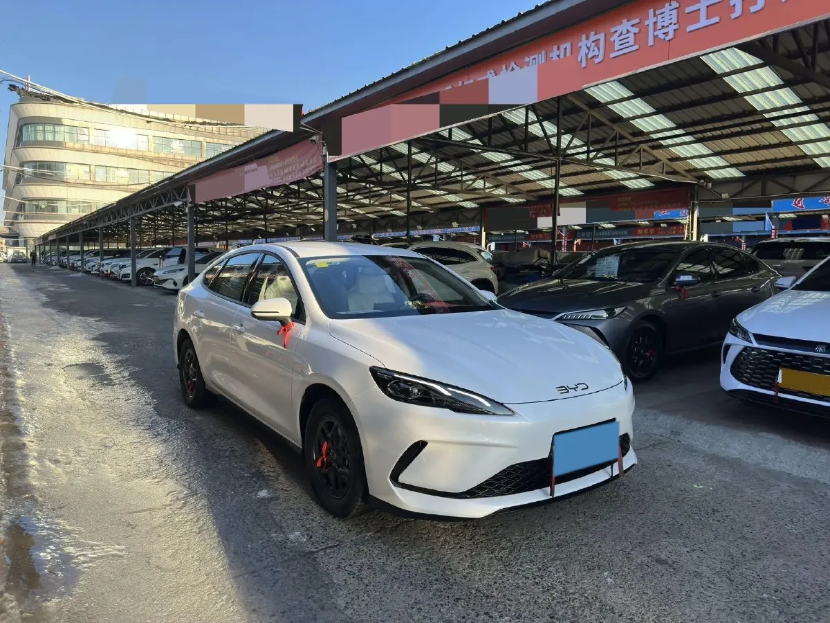 2025 BYD Seal05 DM-i 1.5L 101HP L4 E-CVT PHEV 7.68KWH,autocango,china used car exporter,china ev exporter,chinese used car exporter,chinese used ev exporter