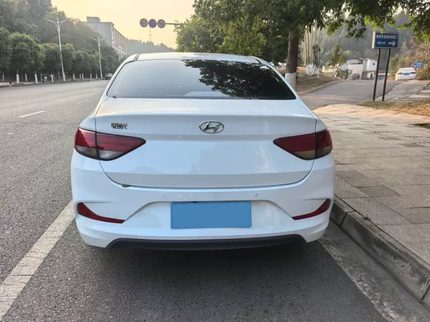 2020 Hyundai Celesta 1.6L 123HP L4 6AT,autocango,china used car exporter,china ev exporter,chinese used car exporter,chinese used ev exporter