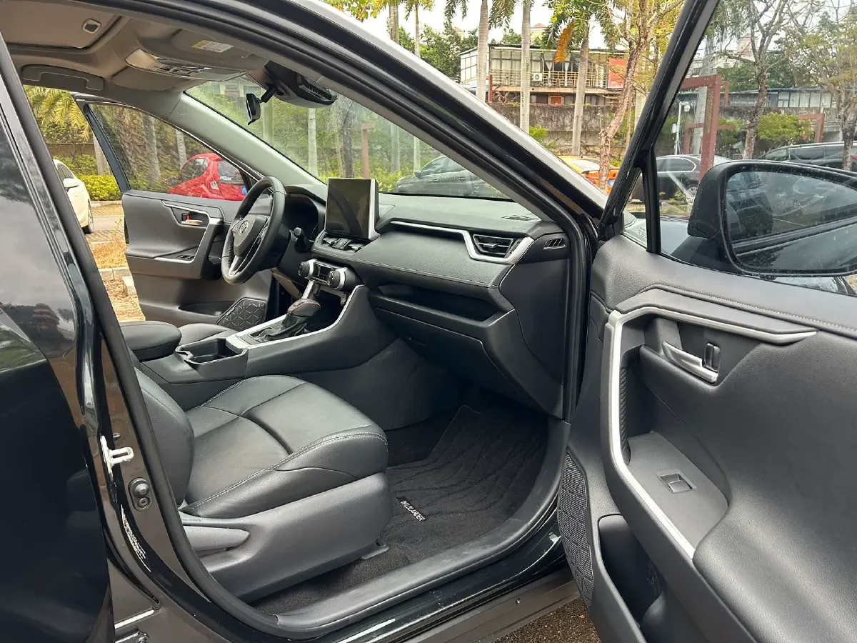 2022 Toyota Wildlander 2.0L 171HP L4 CVT,autocango,china used car exporter,china ev exporter,chinese used car exporter,chinese used ev exporter