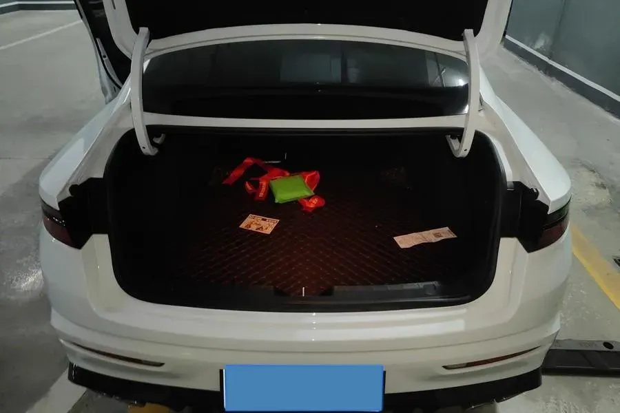 2024 Geely Preface 2.0T 190HP L4 7DCT,autocango,china used car exporter,china ev exporter,chinese used car exporter,chinese used ev exporter