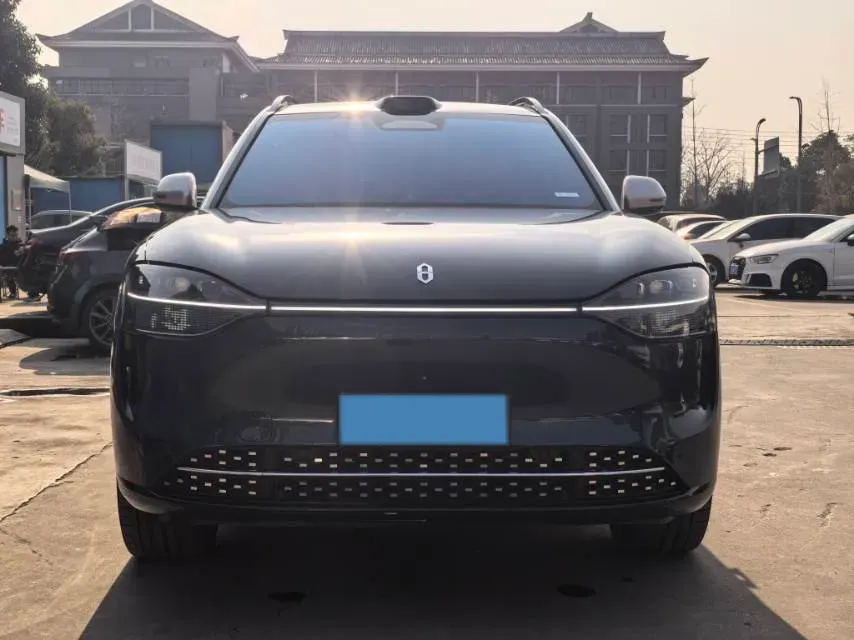 2024 AITO AITO M9 1.5T 152HP L4 REEV 42KWH,autocango,china used car exporter,china ev exporter,chinese used car exporter,chinese used ev exporter