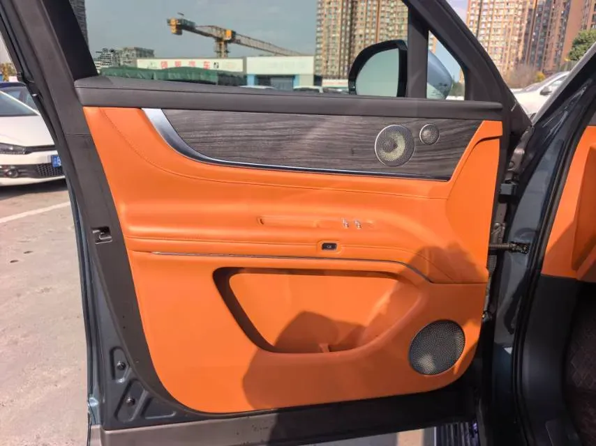 2024 AITO AITO M9 1.5T 152HP L4 REEV 42KWH,autocango,china used car exporter,china ev exporter,chinese used car exporter,chinese used ev exporter