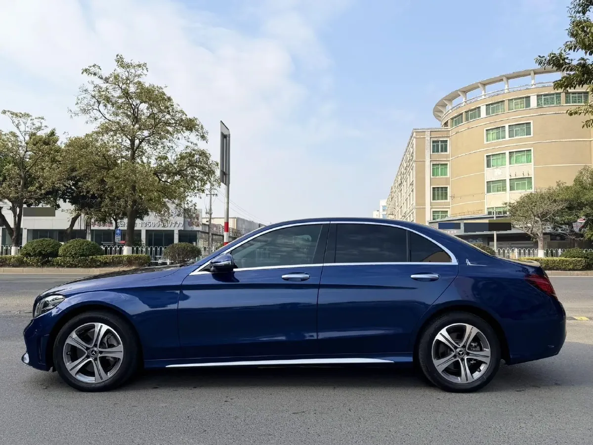 2021 Mercedes-Benz C Class 1.5T 184HP L4 9AT,autocango,china used car exporter,china ev exporter,chinese used car exporter,chinese used ev exporter