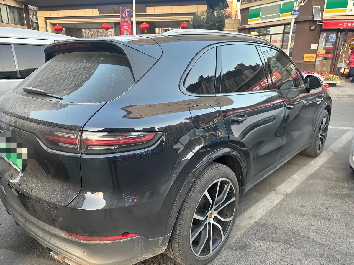 2022 Porsche Cayenne 2.0T 252HP L4 8AT PHEV 17.9KWH,autocango,china used car exporter,china ev exporter,chinese used car exporter,chinese used ev exporter