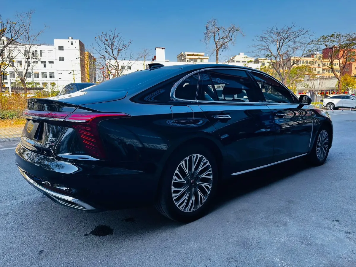 2023 HongQi H5 2.0T 224HP L4 8AT,autocango,china used car exporter,china ev exporter,chinese used car exporter,chinese used ev exporter