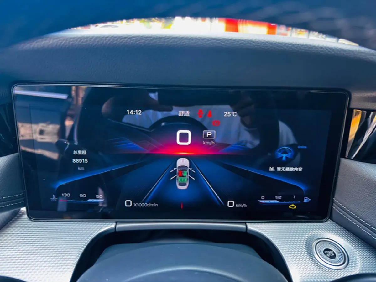 2023 HongQi H5 2.0T 224HP L4 8AT,autocango,china used car exporter,china ev exporter,chinese used car exporter,chinese used ev exporter