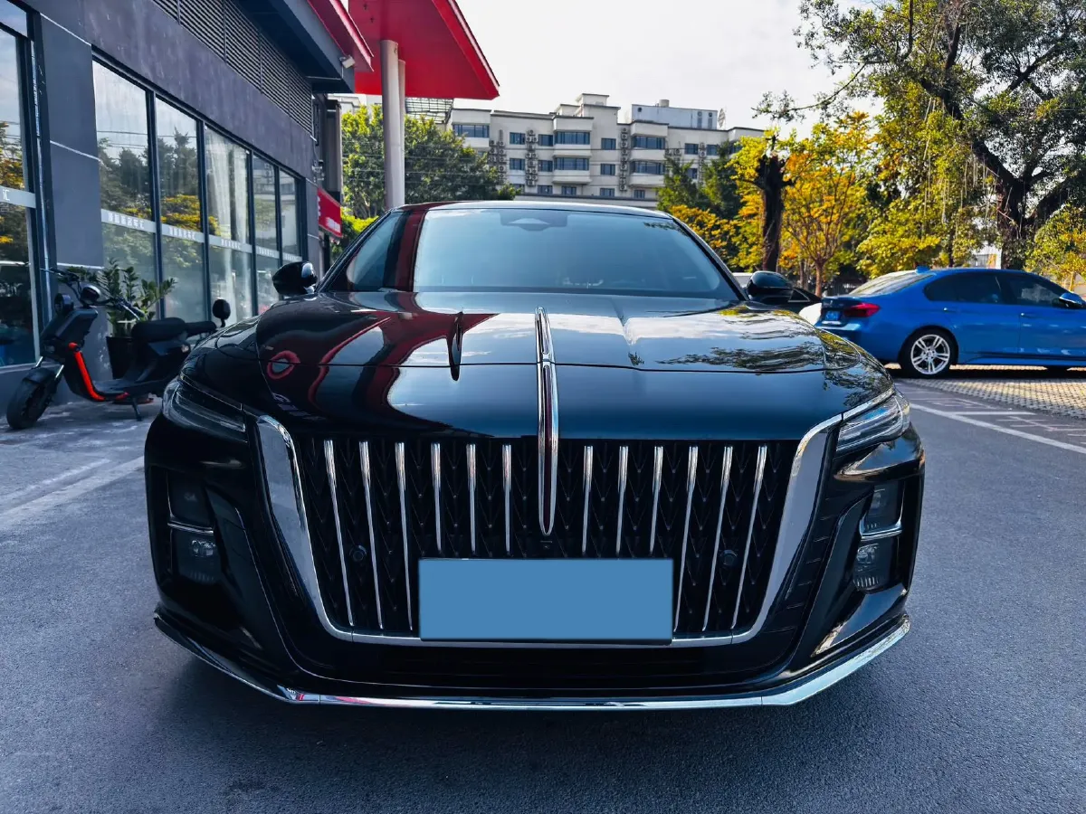 2023 HongQi H5 2.0T 224HP L4 8AT,autocango,china used car exporter,china ev exporter,chinese used car exporter,chinese used ev exporter