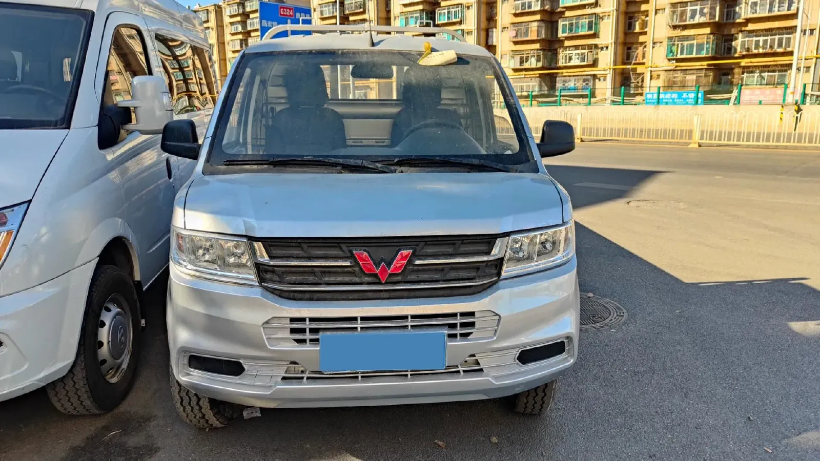2023 WuLing RongGuang New Truck 2.0L 136HP L4 5MT,autocango,china used car exporter,china ev exporter,chinese used car exporter,chinese used ev exporter
