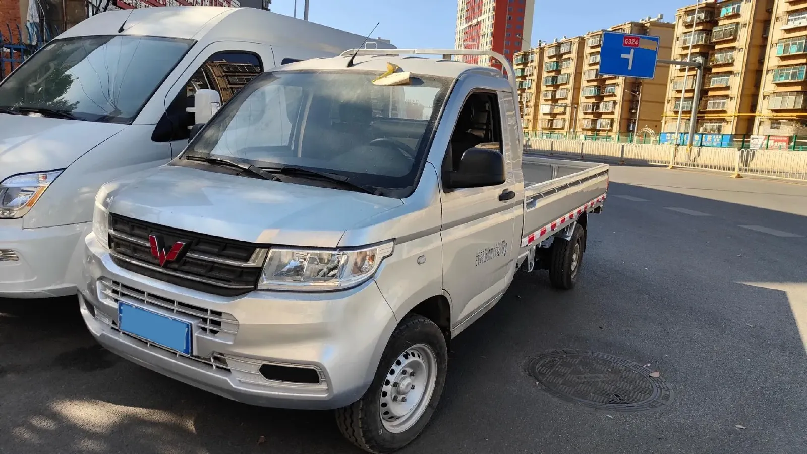 2023 WuLing RongGuang New Truck 2.0L 136HP L4 5MT,autocango,china used car exporter,china ev exporter,chinese used car exporter,chinese used ev exporter