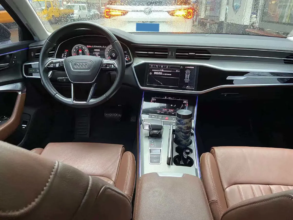 2021 Audi A6L 2.0T 224HP L4 7DCT,autocango,china used car exporter,china ev exporter,chinese used car exporter,chinese used ev exporter