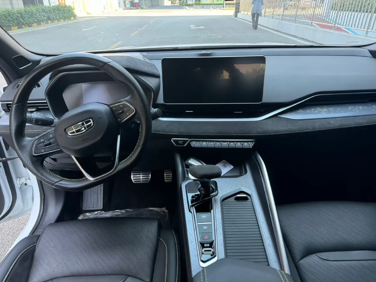 2021 Geely Preface 2.0T 190HP L4 7DCT,autocango,china used car exporter,china ev exporter,chinese used car exporter,chinese used ev exporter