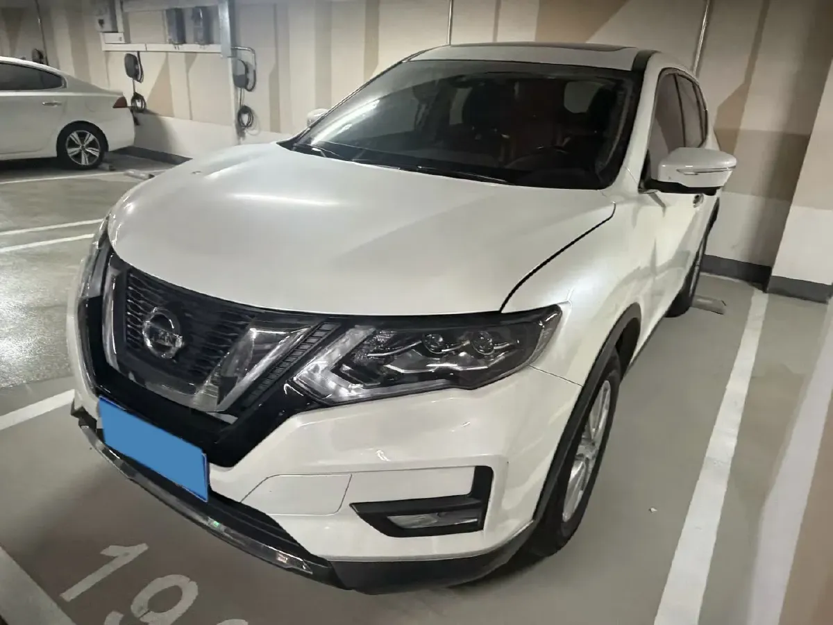 2023 Nissan X-Trail 2.0L 151HP L4 CVT,autocango,china used car exporter,china ev exporter,chinese used car exporter,chinese used ev exporter