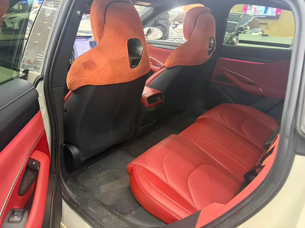 2024 MI SU7 BEV 101KWH,autocango,china used car exporter,china ev exporter,chinese used car exporter,chinese used ev exporter