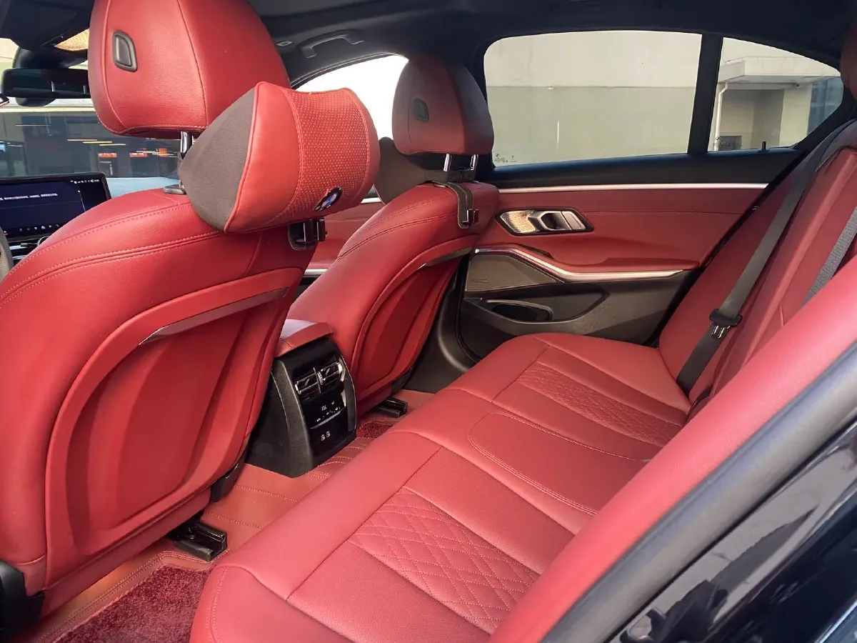 2024 BMW 3 Series 2.0T 184HP L4 8AT,autocango,china used car exporter,china ev exporter,chinese used car exporter,chinese used ev exporter