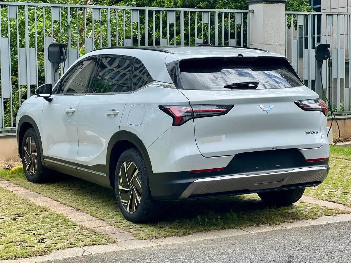 2024 WuLing XingGuangS BEV 60KWH,autocango,china used car exporter,china ev exporter,chinese used car exporter,chinese used ev exporter