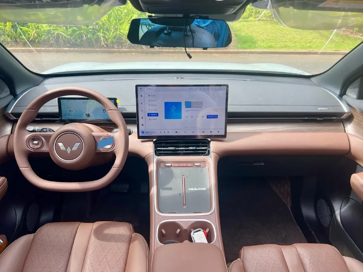 2024 WuLing XingGuangS BEV 60KWH,autocango,china used car exporter,china ev exporter,chinese used car exporter,chinese used ev exporter