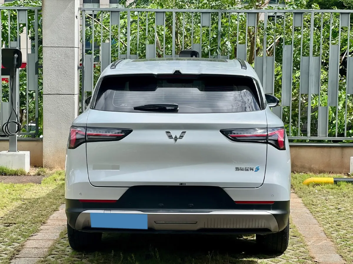 2024 WuLing XingGuangS BEV 60KWH,autocango,china used car exporter,china ev exporter,chinese used car exporter,chinese used ev exporter