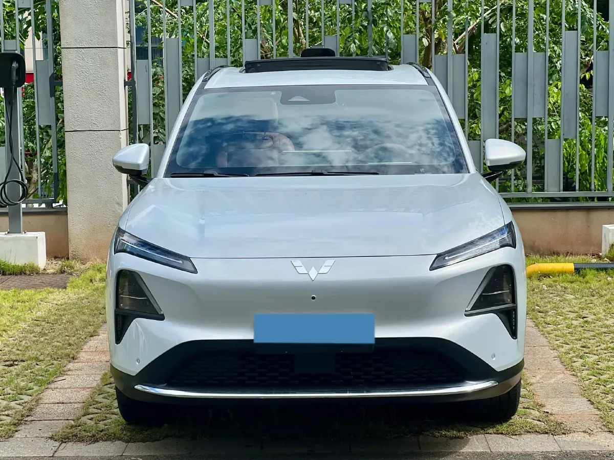 2024 WuLing XingGuangS BEV 60KWH,autocango,china used car exporter,china ev exporter,chinese used car exporter,chinese used ev exporter