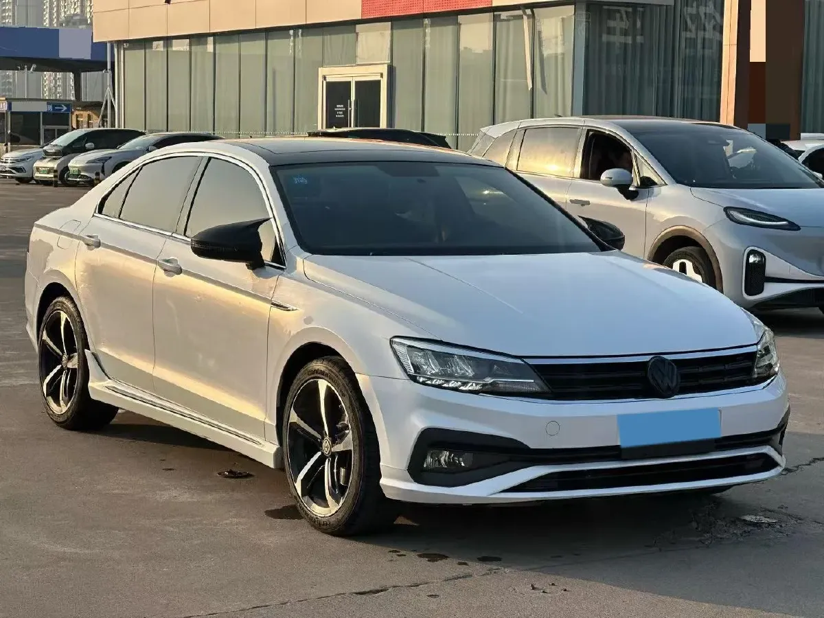 2019 Volkswagen T-Cross 1.4T 150HP L4 7DCT,autocango,china used car exporter,china ev exporter,chinese used car exporter,chinese used ev exporter