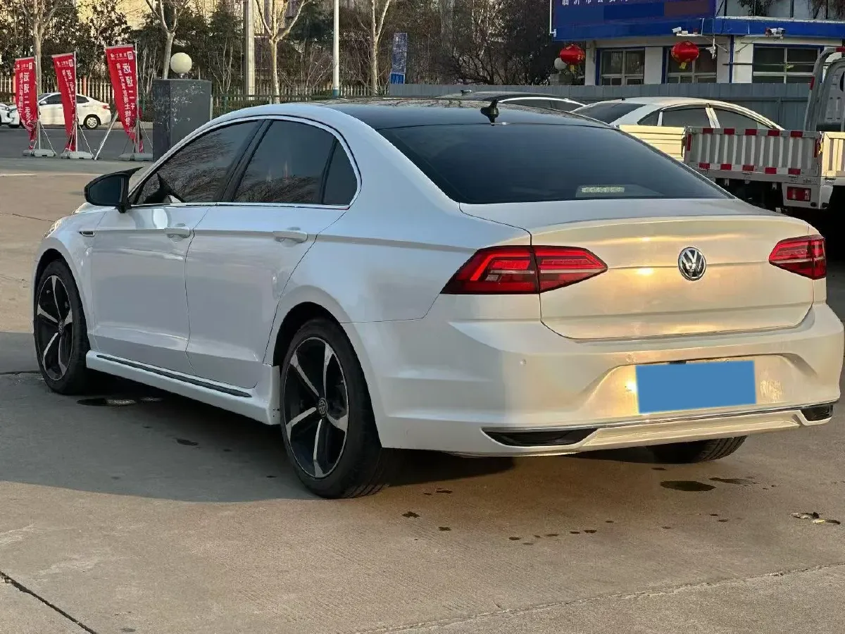 2019 Volkswagen T-Cross 1.4T 150HP L4 7DCT,autocango,china used car exporter,china ev exporter,chinese used car exporter,chinese used ev exporter