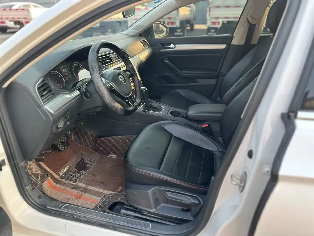 2019 Volkswagen T-Cross 1.4T 150HP L4 7DCT,autocango,china used car exporter,china ev exporter,chinese used car exporter,chinese used ev exporter