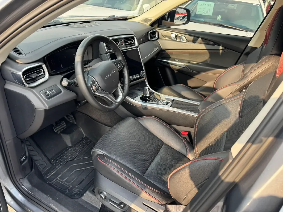 2019 LYNK&CO 01 2.0T 190HP L4 6AT,autocango,china used car exporter,china ev exporter,chinese used car exporter,chinese used ev exporter