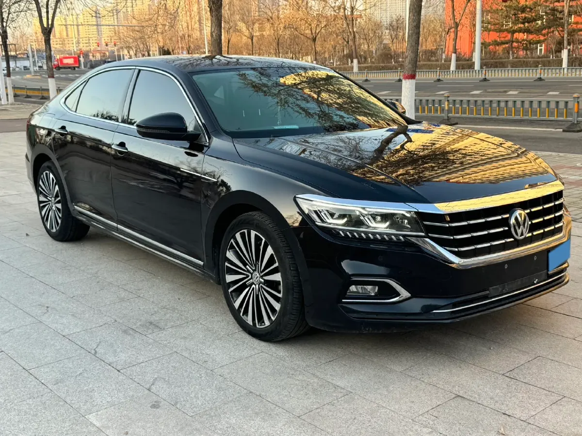 2019 Volvo V40 1.5T 152HP L4 6AT,autocango,china used car exporter,china ev exporter,chinese used car exporter,chinese used ev exporter