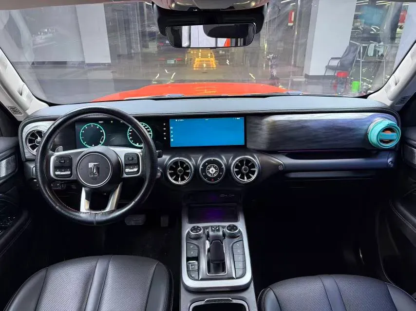 2021 Tank 300 2.0T 227HP L4 8AT,autocango,china used car exporter,china ev exporter,chinese used car exporter,chinese used ev exporter