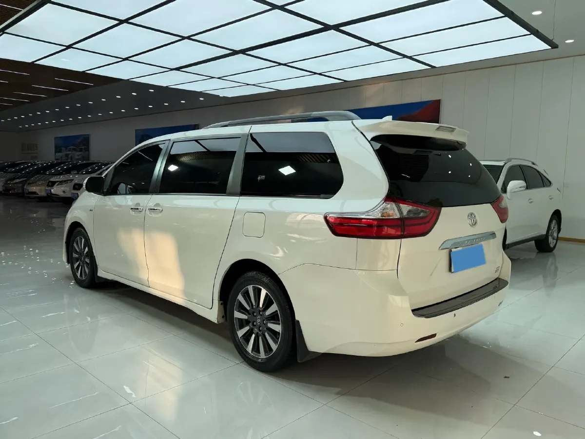 2019 Toyota Avalon 2.0L 178HP L4 CVT,autocango,china used car exporter,china ev exporter,chinese used car exporter,chinese used ev exporter