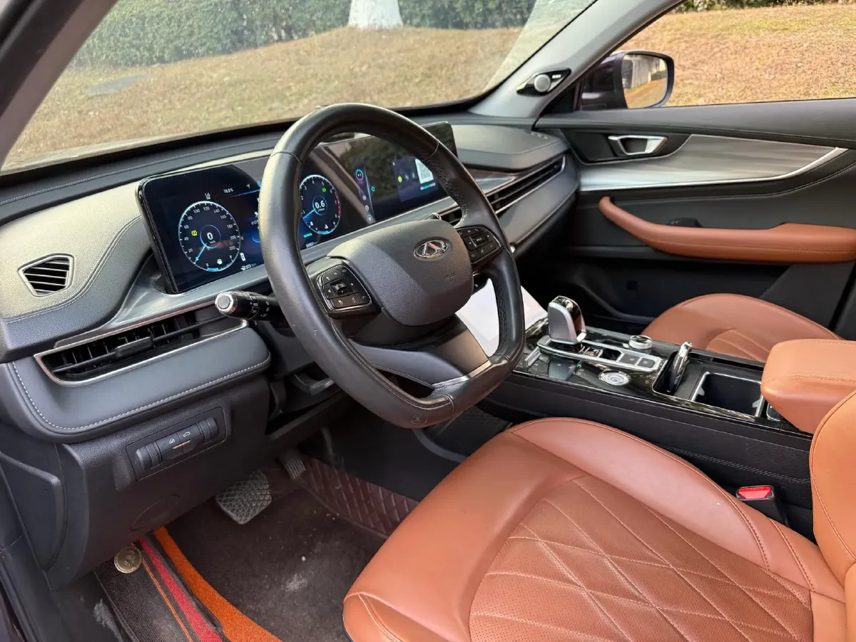 2021 Chery Tiggo 8 Plus 1.6T 197HP L4 7DCT,autocango,china used car exporter,china ev exporter,chinese used car exporter,chinese used ev exporter