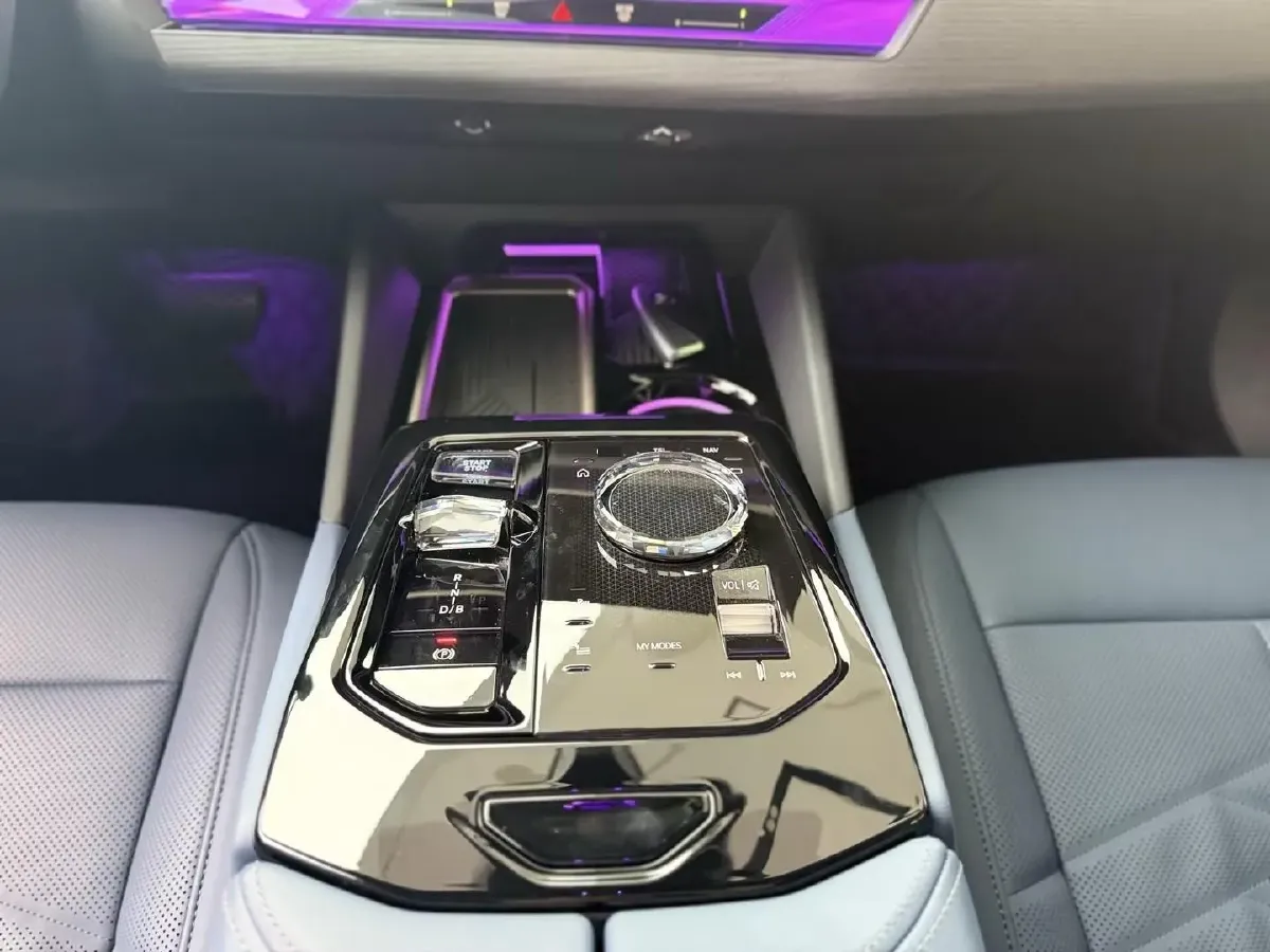 2024 BMW i5 BEV 79.05KWH,autocango,china used car exporter,china ev exporter,chinese used car exporter,chinese used ev exporter