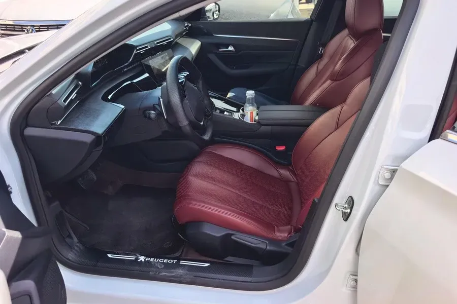 2022 Peugeot 508 1.6T 170HP L4 6AT,autocango,china used car exporter,china ev exporter,chinese used car exporter,chinese used ev exporter