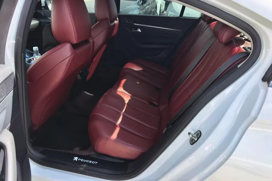 2022 Peugeot 508 1.6T 170HP L4 6AT,autocango,china used car exporter,china ev exporter,chinese used car exporter,chinese used ev exporter