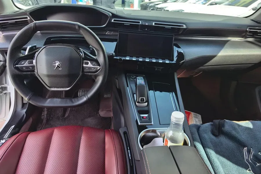 2022 Peugeot 508 1.6T 170HP L4 6AT,autocango,china used car exporter,china ev exporter,chinese used car exporter,chinese used ev exporter