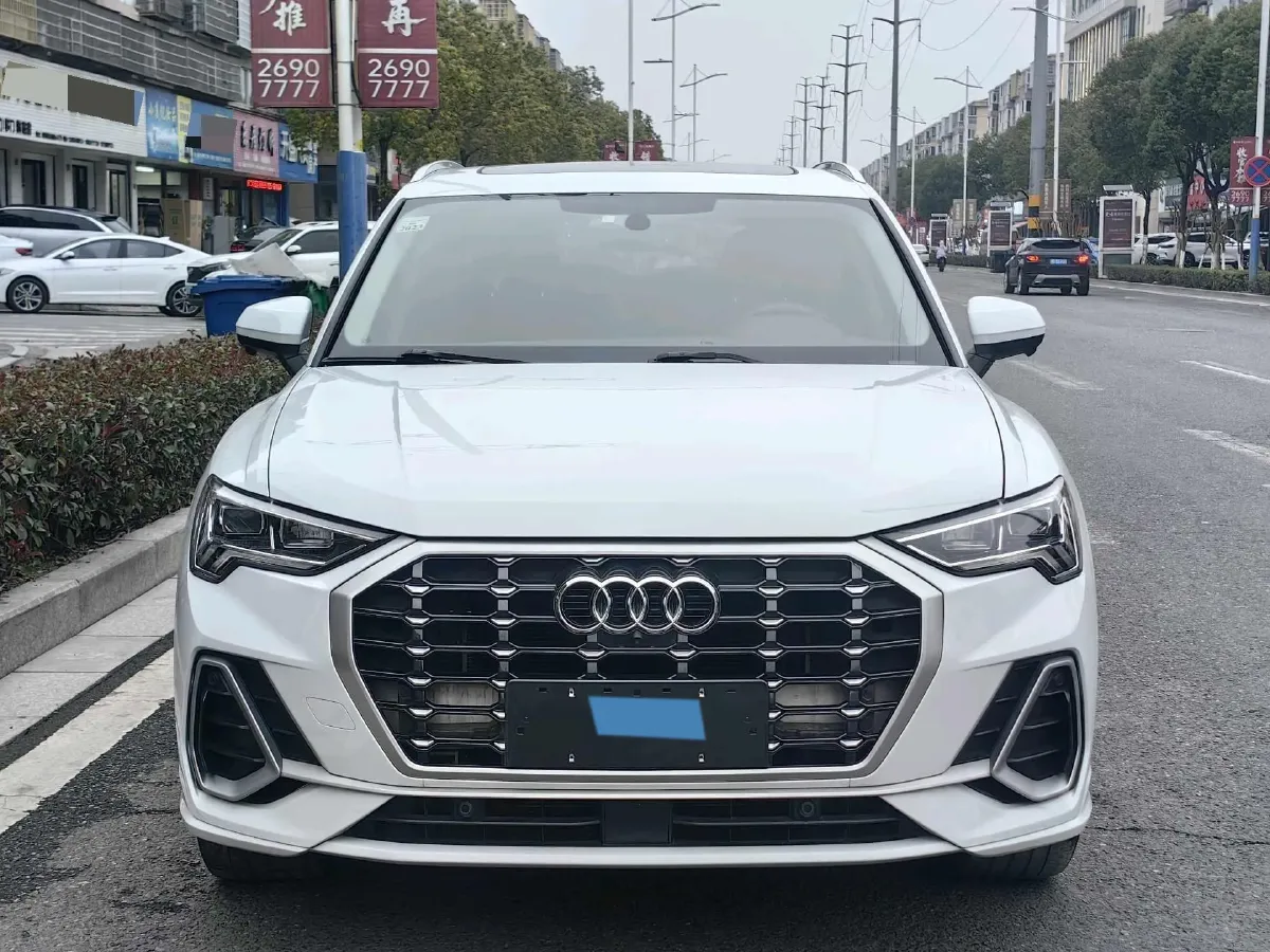 2021 Audi Q3 1.4T 150HP L4 7DCT,autocango,china used car exporter,china ev exporter,chinese used car exporter,chinese used ev exporter