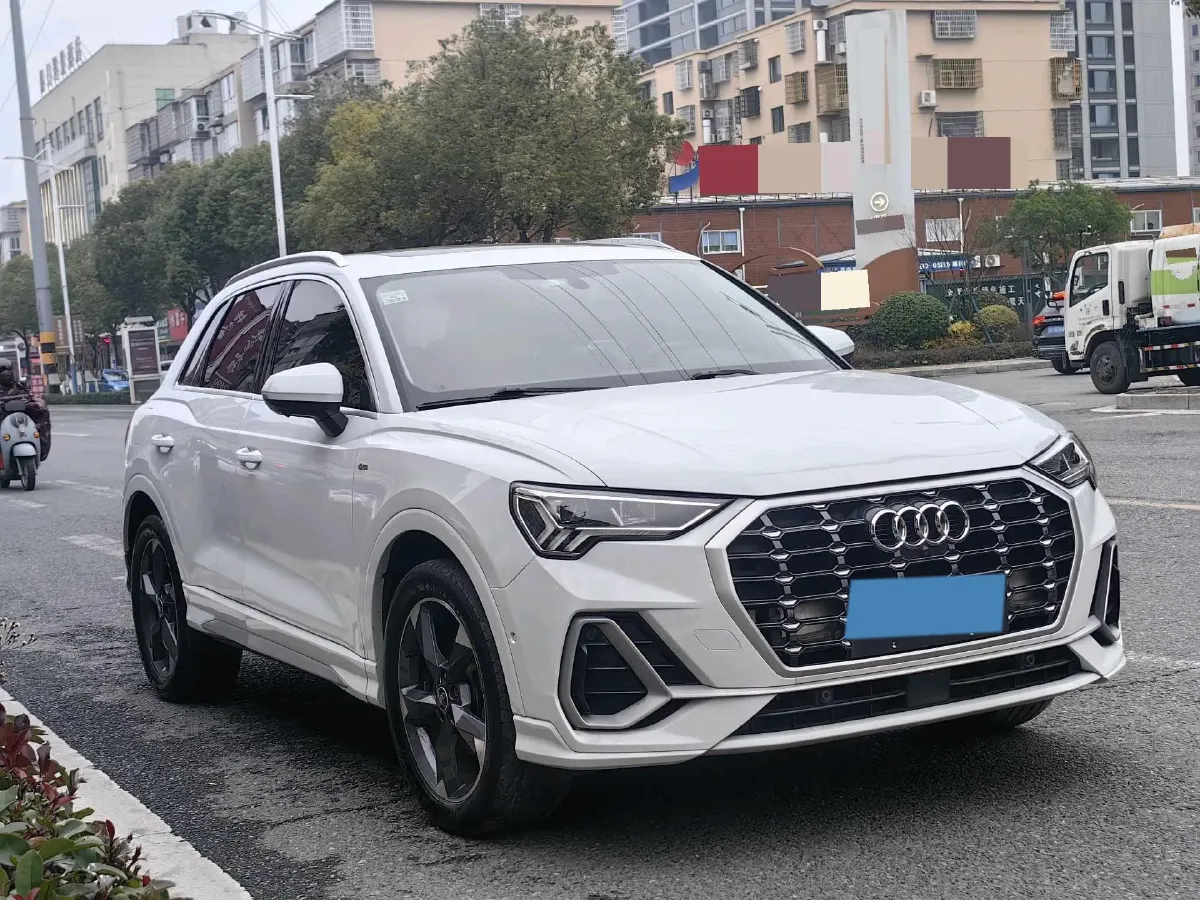 2021 Audi Q3 1.4T 150HP L4 7DCT,autocango,china used car exporter,china ev exporter,chinese used car exporter,chinese used ev exporter