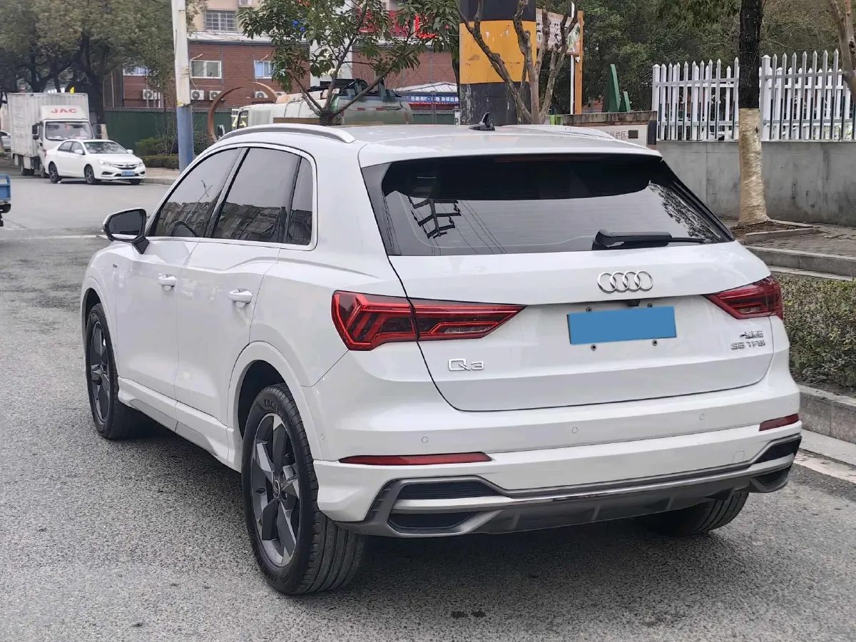 2021 Audi Q3 1.4T 150HP L4 7DCT,autocango,china used car exporter,china ev exporter,chinese used car exporter,chinese used ev exporter