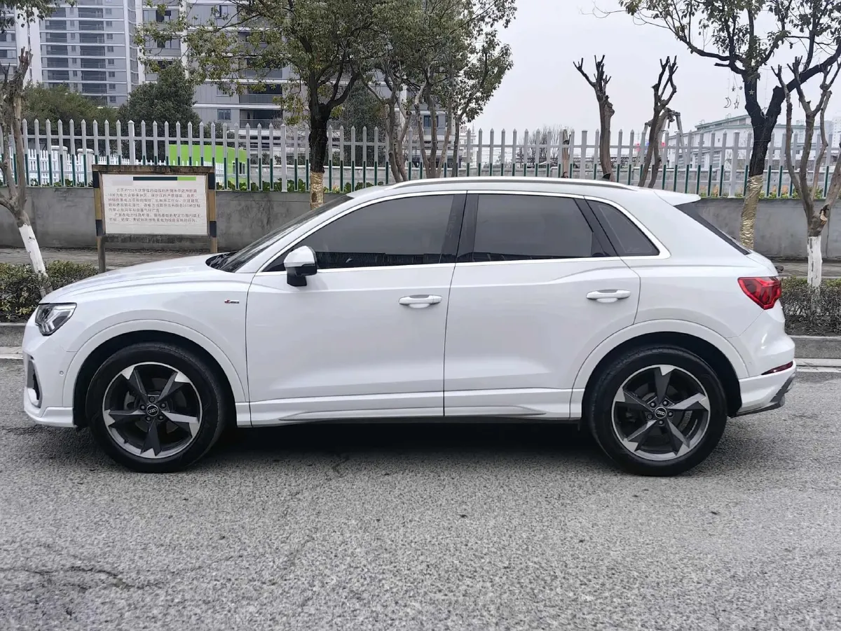 2021 Audi Q3 1.4T 150HP L4 7DCT,autocango,china used car exporter,china ev exporter,chinese used car exporter,chinese used ev exporter
