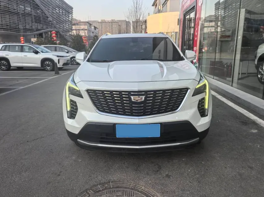 2021 Cadillac XT4 2.0T 237HP L4 9AT,autocango,china used car exporter,china ev exporter,chinese used car exporter,chinese used ev exporter