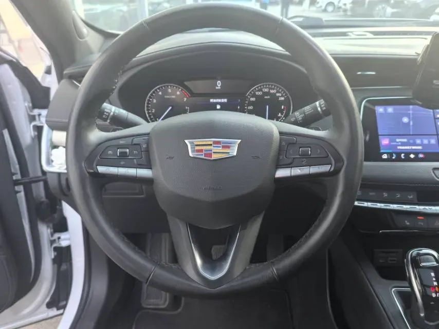 2021 Cadillac XT4 2.0T 237HP L4 9AT,autocango,china used car exporter,china ev exporter,chinese used car exporter,chinese used ev exporter